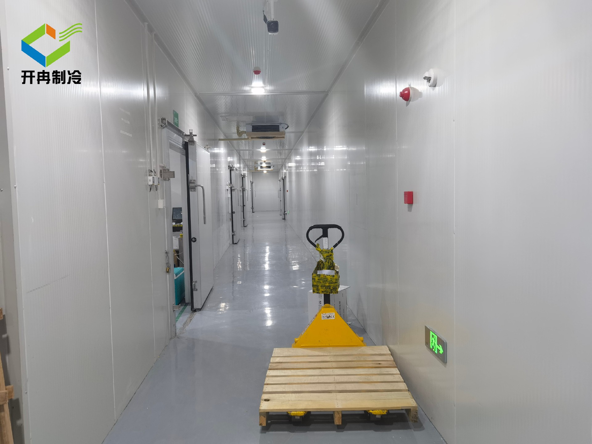 食品冷庫安裝設(shè)計(jì)的注意事項(xiàng) 食品冷庫安裝設(shè)計(jì)的注意事項(xiàng)